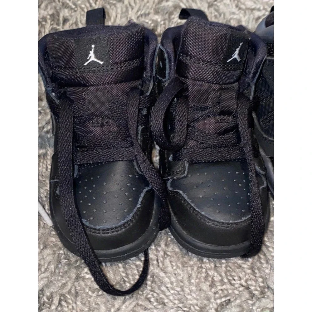 Nike Air Jordan 1 Mid Triple Black Toddler High Top Sneakers 640735-044 Size 5C